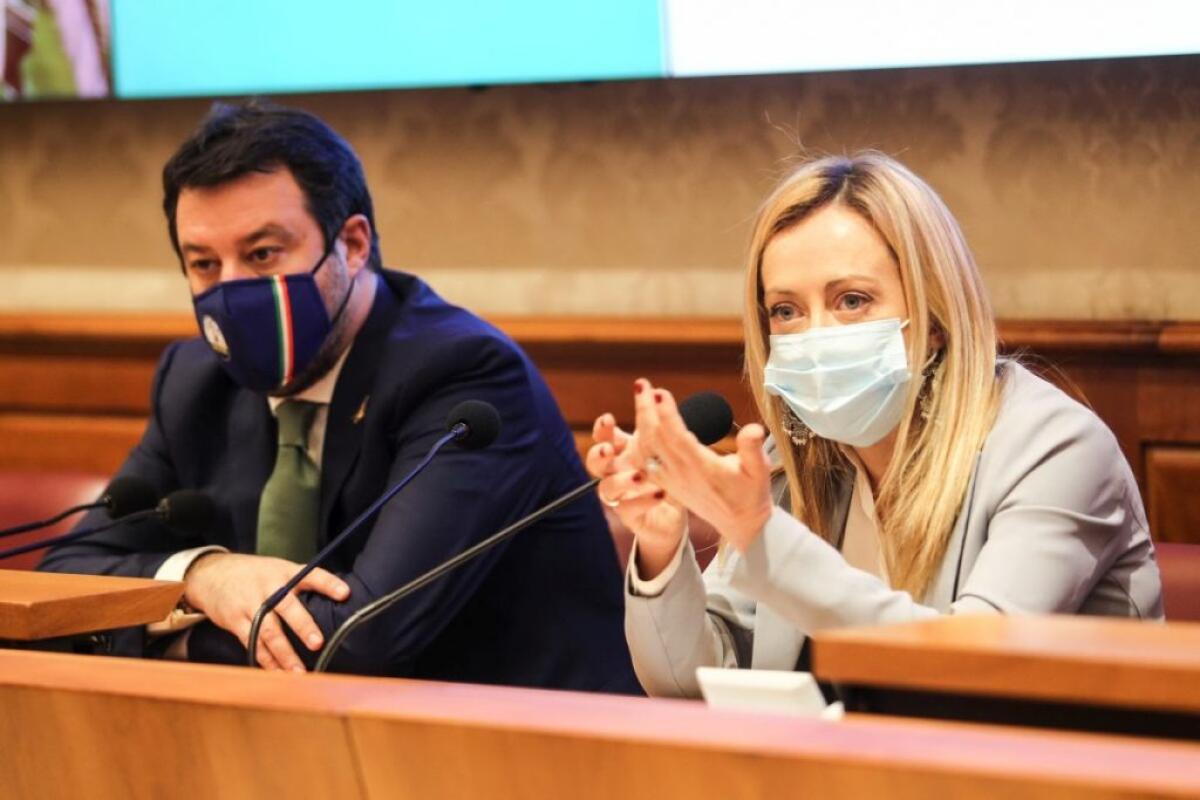 Ue, Salvini e Meloni firmano la “Carta dei valori” con Orban - 