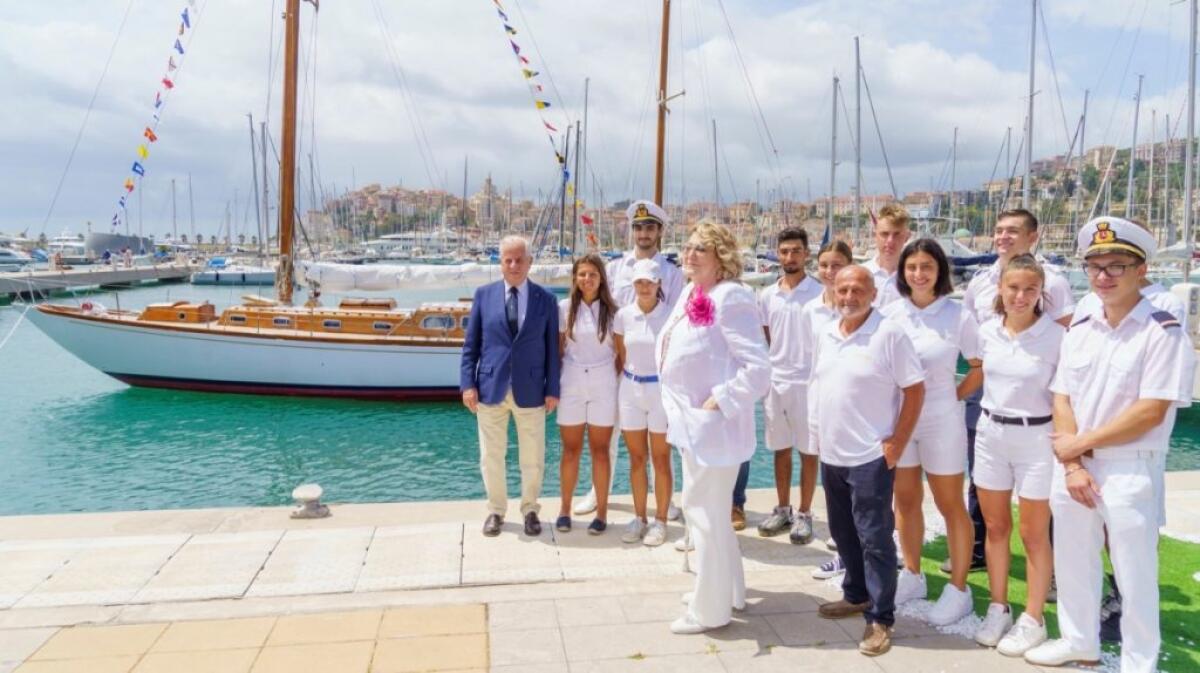 Diana Bracco dona la barca storica “Beatrice” al Comune di Imperia - 