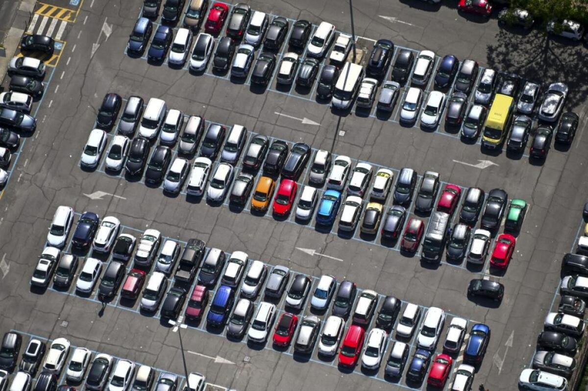 A giugno vendite auto +12,6% su base annua - 