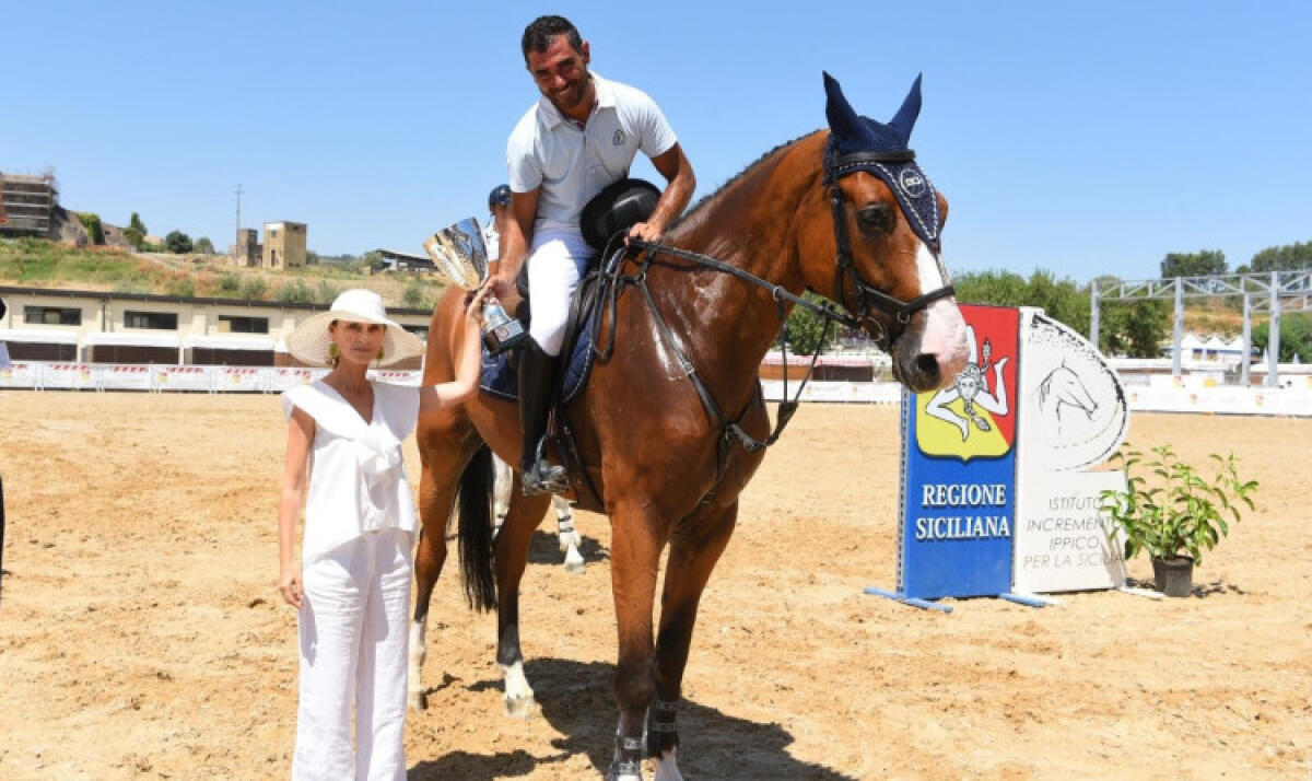 Russello si impone alla "Fiera mediterranea", cavaliere gelese vince ad Ambelia - Affermazione di Russello nella competizione voluta dalla Regione