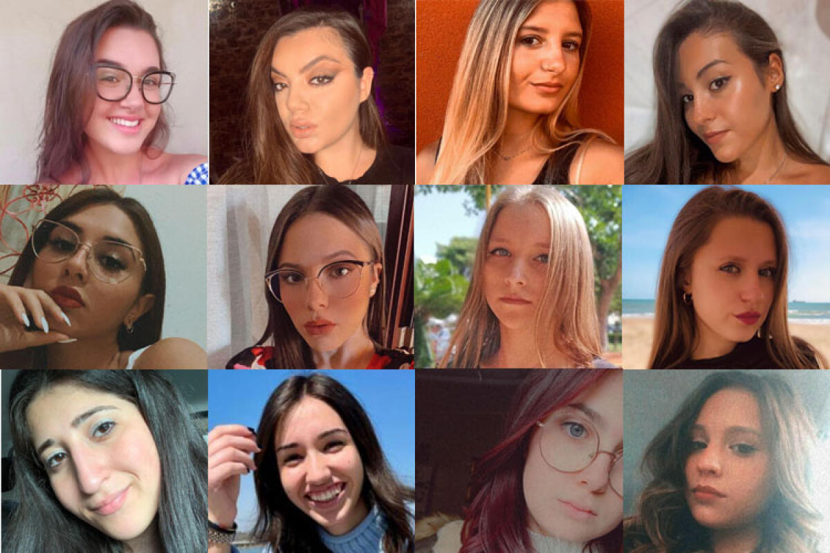 La classe delle 13 centiste, ecco le liceali del primo corso "Economico sociale" - Le centiste della 5 E del nuovo corso Economico sociale del liceo delle Scienze umane.