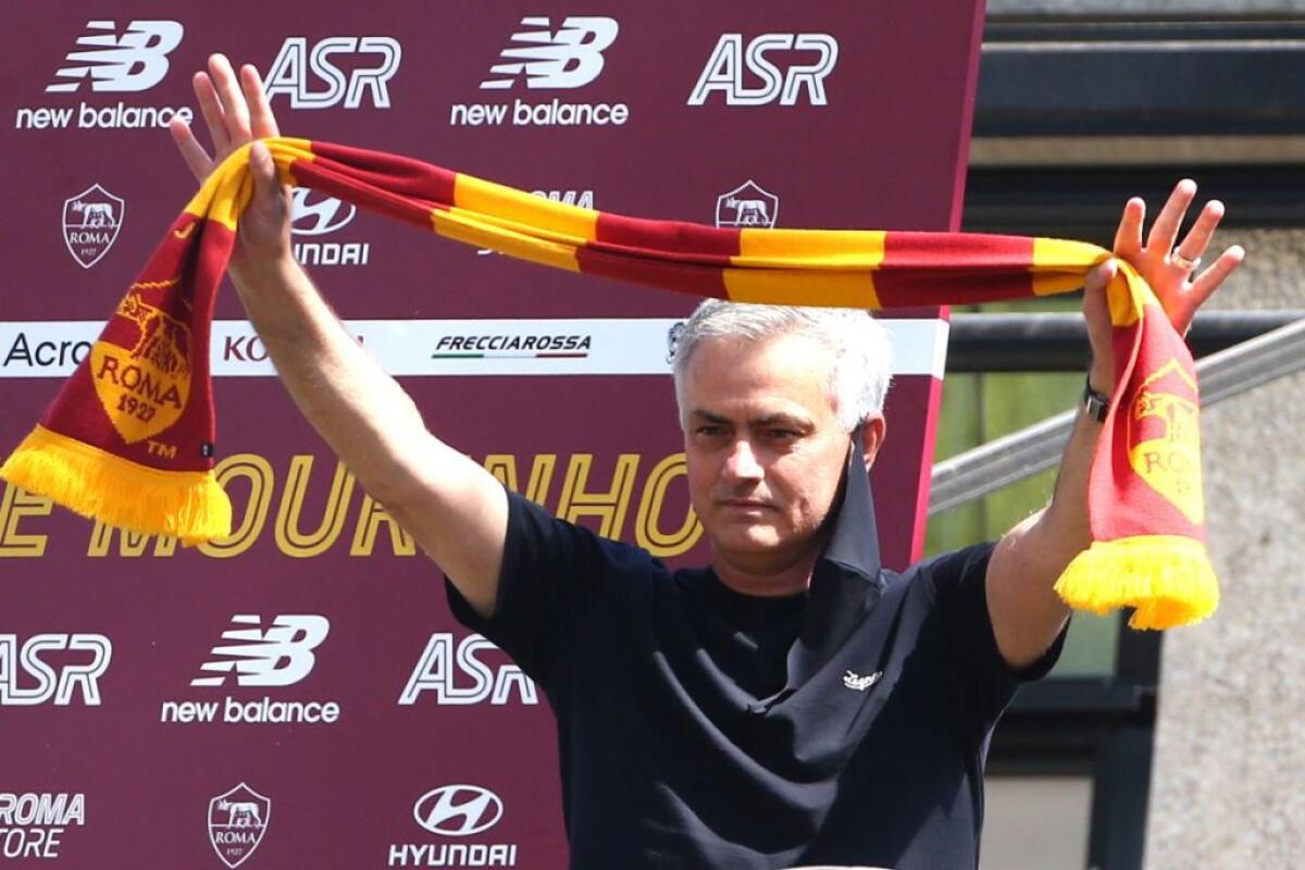Mourinho “A Roma accoglienza eccezionale, in debito con i tifosi” - 