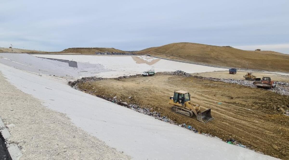 Timpazzo, per percolato individuato impianto agrigentino: verrà affidato il trasporto - La vasca della discarica Timpazzo