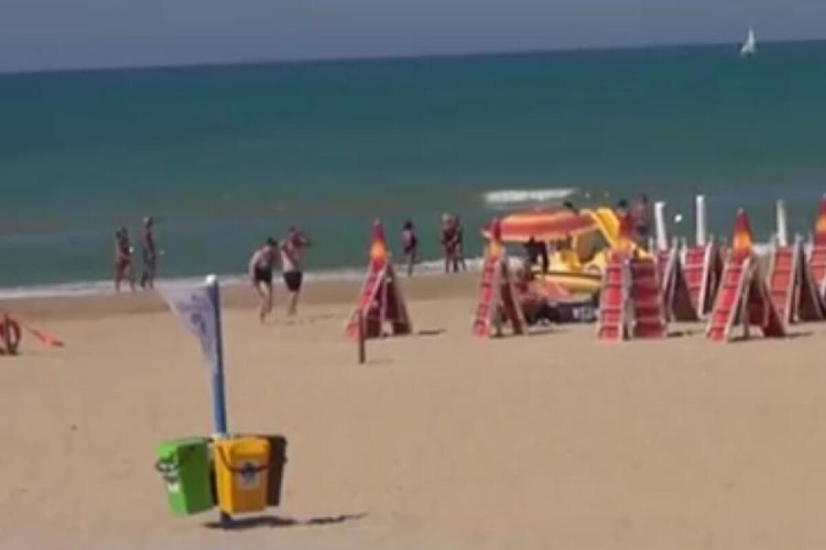 Mini isole ecologiche per mantenere la spiaggia pulita - 