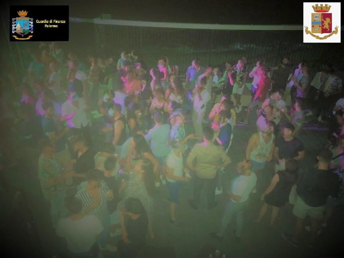 Festa con 300 persone sorprese a ballare, chiuso locale a Palermo - 