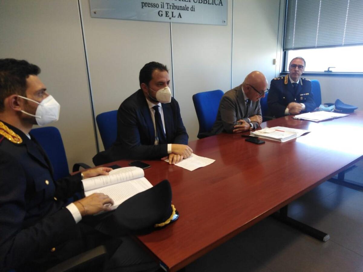 Agricoltori rubavano l'acqua delle abitazioni, "minacciati  operatori di Siciliacque" - Gli investigatori in conferenza stampa