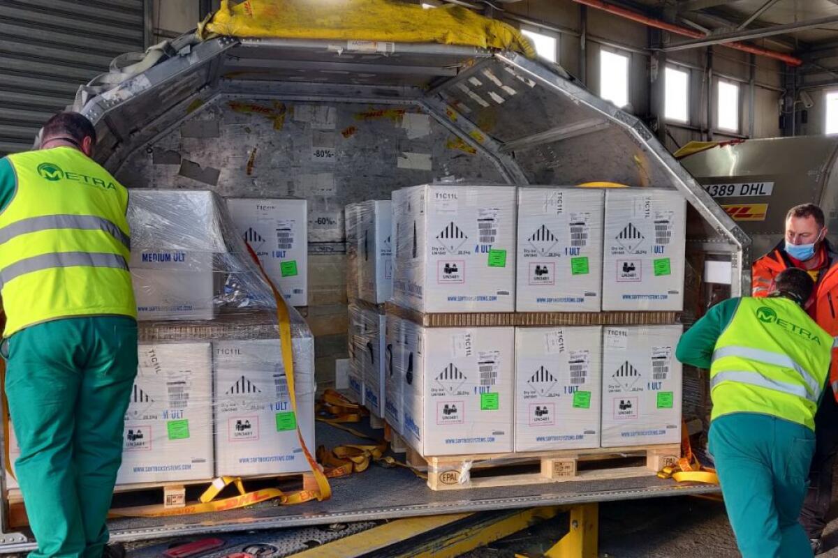 11,2 milioni le dosi disponibili di vaccino Pfizer e Moderna - 