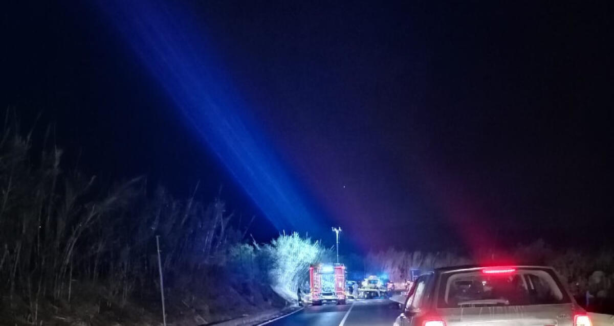 Incidente stradale a Borgo Manfria, almeno due feriti: traffico bloccato - Lunghe code dopo l'incidente