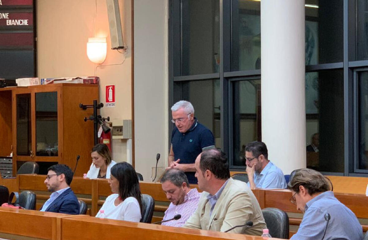 "Agricoltura in crisi, miei inviti poco considerati", Romano: "Commissione interverrà" - Il consigliere comunale di Forza Italia Carlo Romano