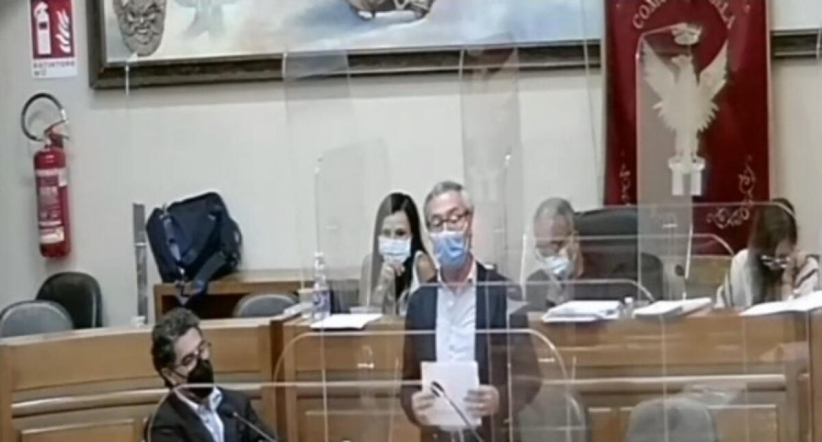 Bilancio approvato, giunta: "Fondamentale il ruolo del sindaco e della maggioranza" - Gli assessori sostengono l'azione del sindaco