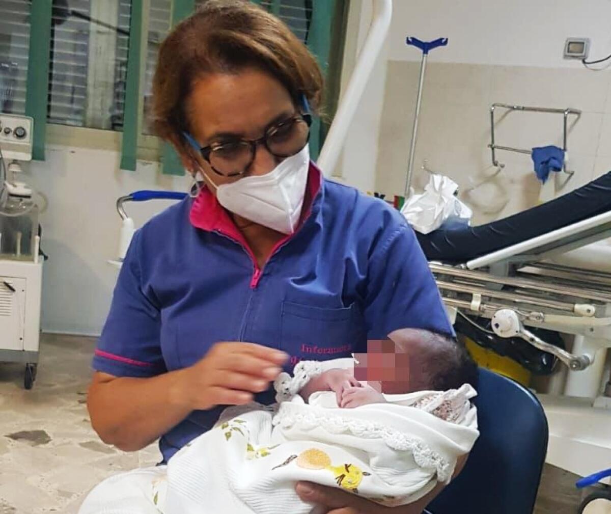 Immigrazione, al Poliambulatorio di Lampedusa nasce bimba ivoriana - 