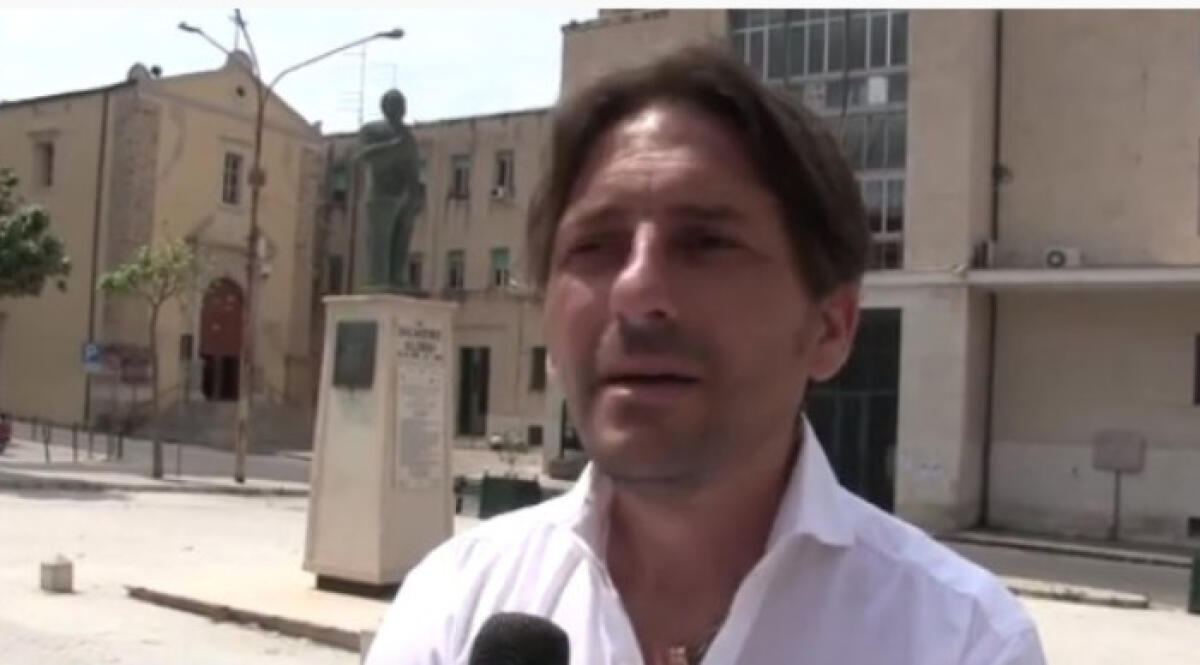 "Misure anti-Covid violate negli eventi", Pellegrino: "Dimissioni o sfiducia a Greco" - Il consigliere comunale Gabriele Pellegrino