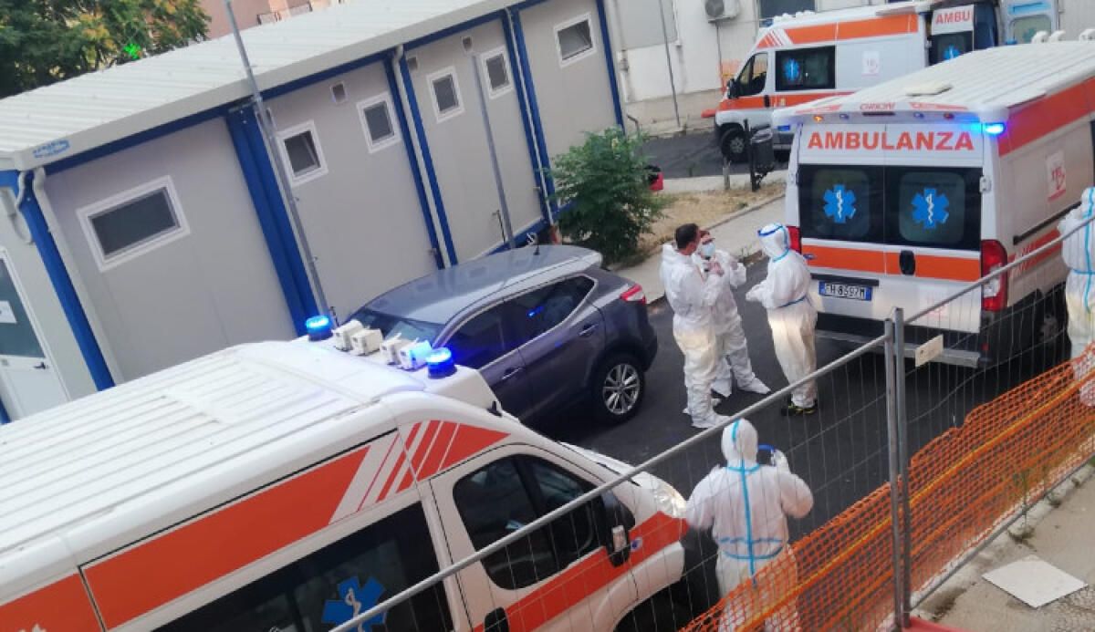 Covid, altri due decessi in città e 32 nuovi casi: solo il 56% ha completato i vaccini - 