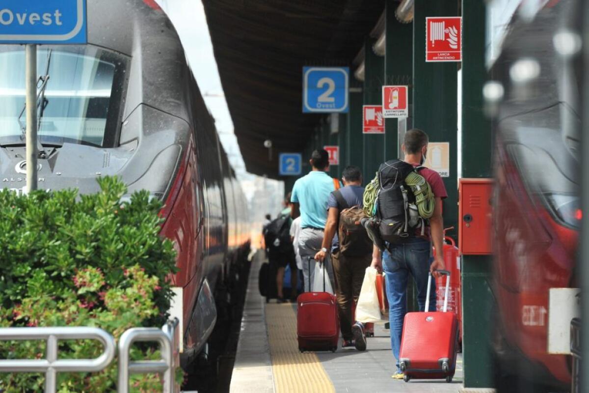 Sindacati “No al blocco dei treni, sosteniamo la campagna vaccinale” - 