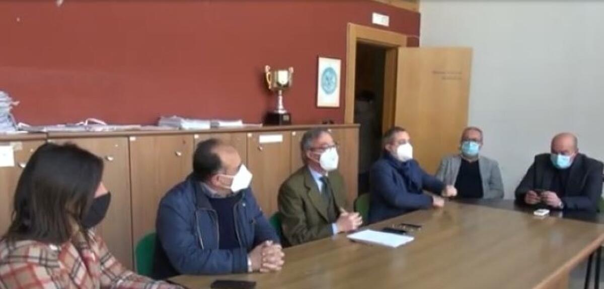 "Un'Altra Gela" rompe con Gnoffo: "Arrogante e fa parapolitica, Greco ne prenda atto" - Greco e il gruppo di "Un'Altra Gela"