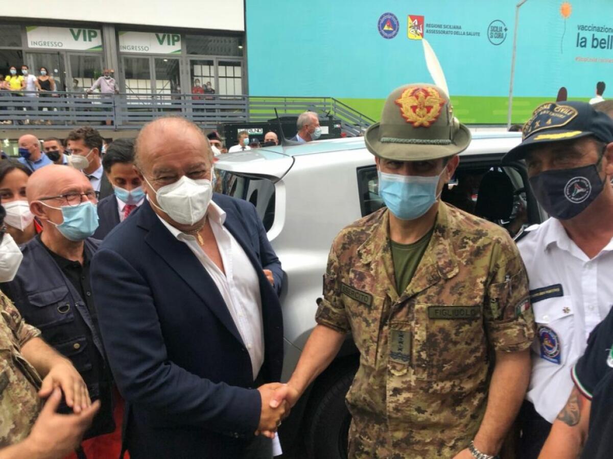 Vaccino, Figliuolo: “In Sicilia dati in miglioramento, sono contento” - 