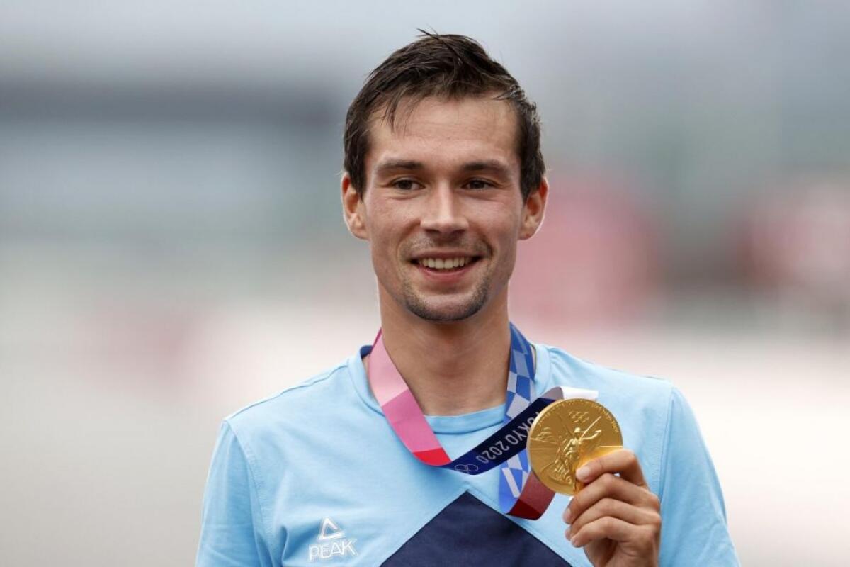 Roglic mattatore alla Vuelta, tris di trionfi e poker di tappe - 