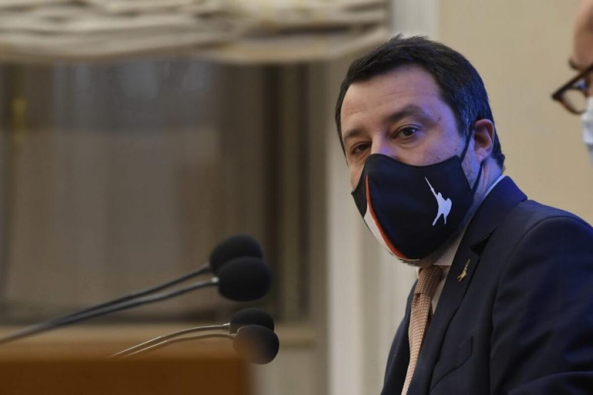 Salvini “Il reddito di cittadinanza vada solo a chi non può lavorare” - 
