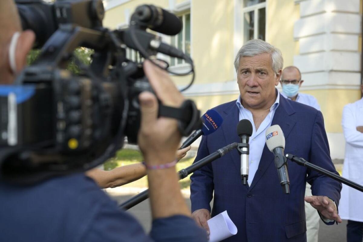Covid, Tajani “Tampone gratuito per chi non può vaccinarsi” - 