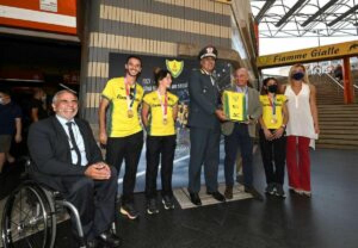 Stazione brandizzata per 3 mesi, metro Roma celebra Fiamme Gialle - 