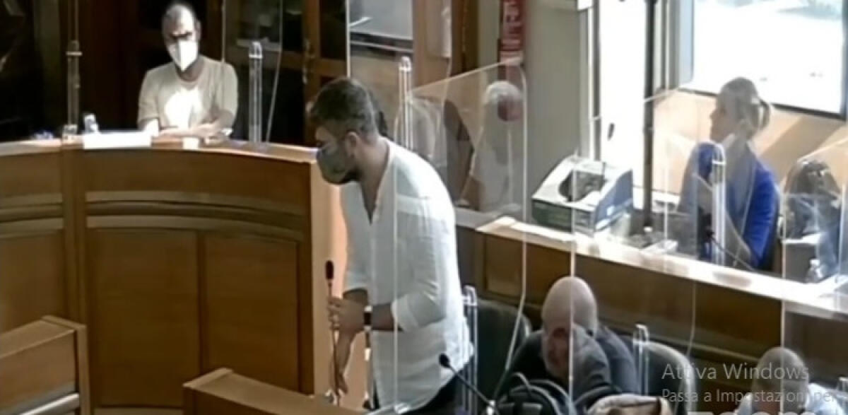 "Greco apre a "Liberamente" per logiche di potere", Trainito: "Perdiamo credibilità" - Trainito in aula consiliare