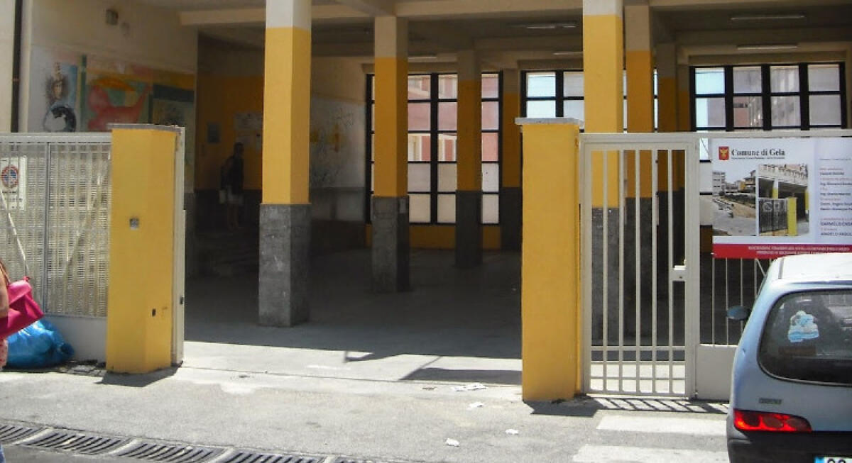 "Solito", sopralluogo nella scuola: famiglie ottengono nuove valutazioni teniche - 