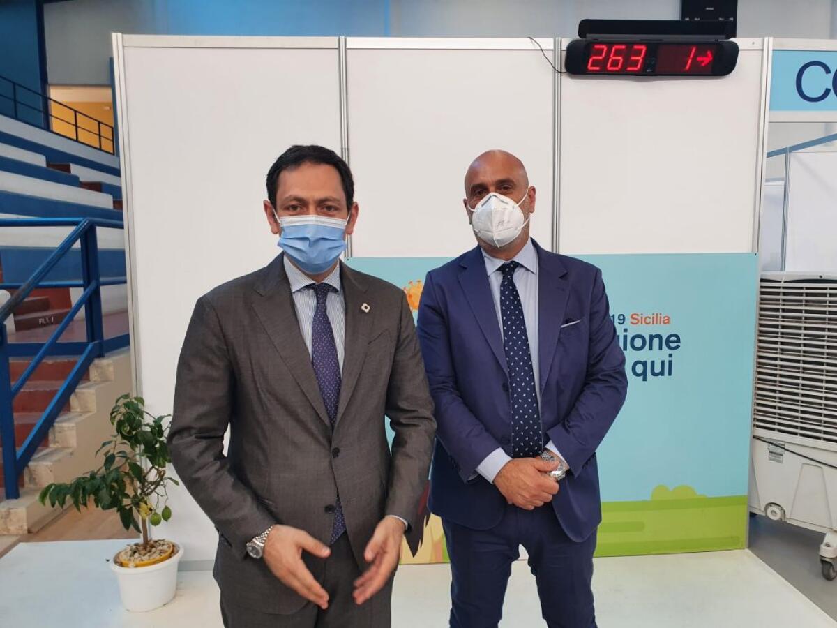 "Con Razza incontro per sanità locale", Mancuso: "Caltagirone senza giustificazoni" - Razza in visita all'hub insieme a Caltagirone