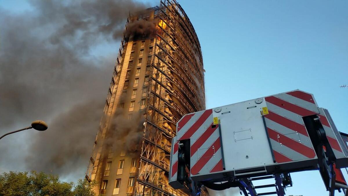 Incendio Milano, da Banca Mediolanum 100.000 euro alla Torre dei Moro - 