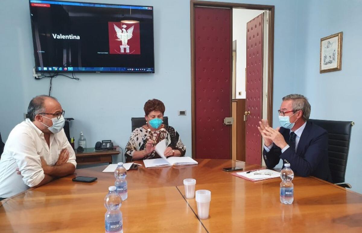 Greco a Bellanova e Faraone, "la città attende segnali importanti dal governo" - Il sindaco insieme al senatore renziano Davide Faraone e al viceministro Teresa Bellanova