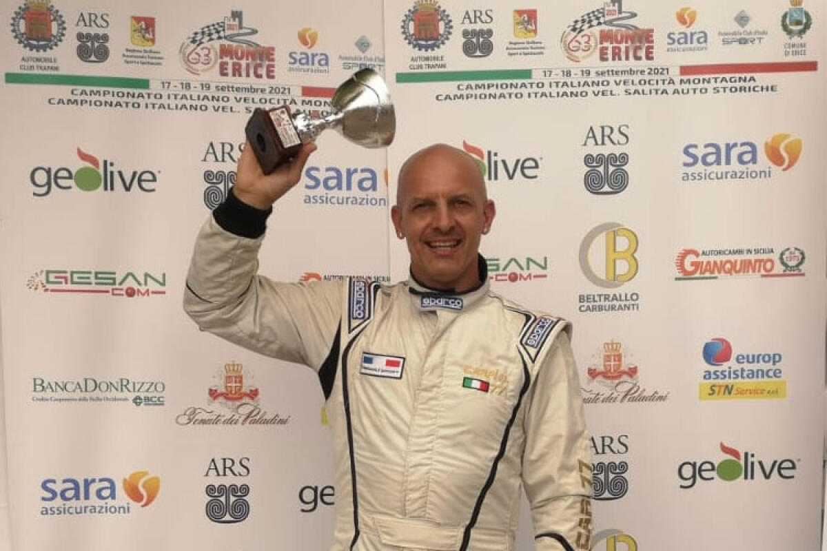 Monte Erice dolce e amara, Carfì bissa il titolo e Budano fuori dai giochi - Nella foto grande: Gianni Carfi alla 67^ Monte Erice centra il secondo titolo consecutivo nel Tivm zona sud, gruppo E2SS 2000.