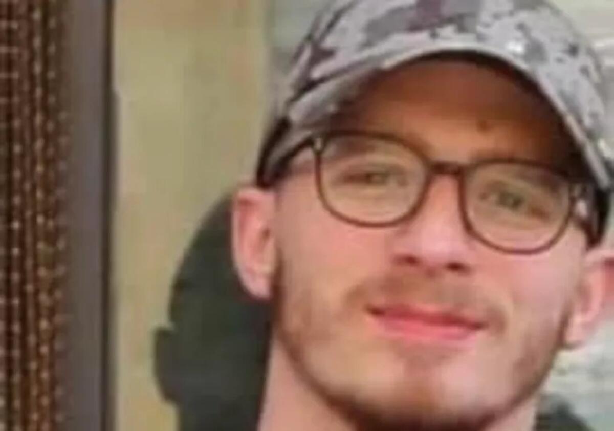 "Istigazione al suicidio", minorenne accusato per la morte di La Mendola - Mirko La Mendola