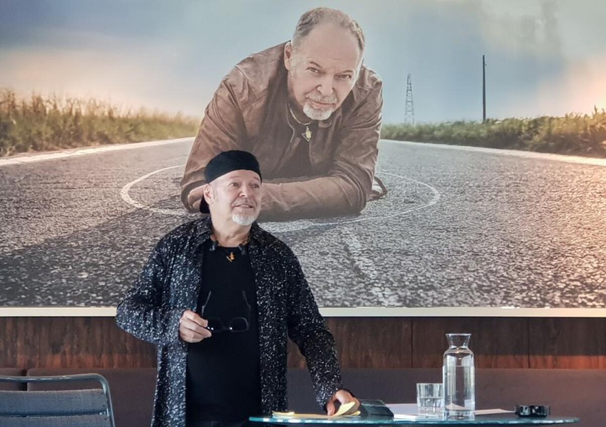 “Siamo qui”, Vasco Rossi torna con un nuovo album - 