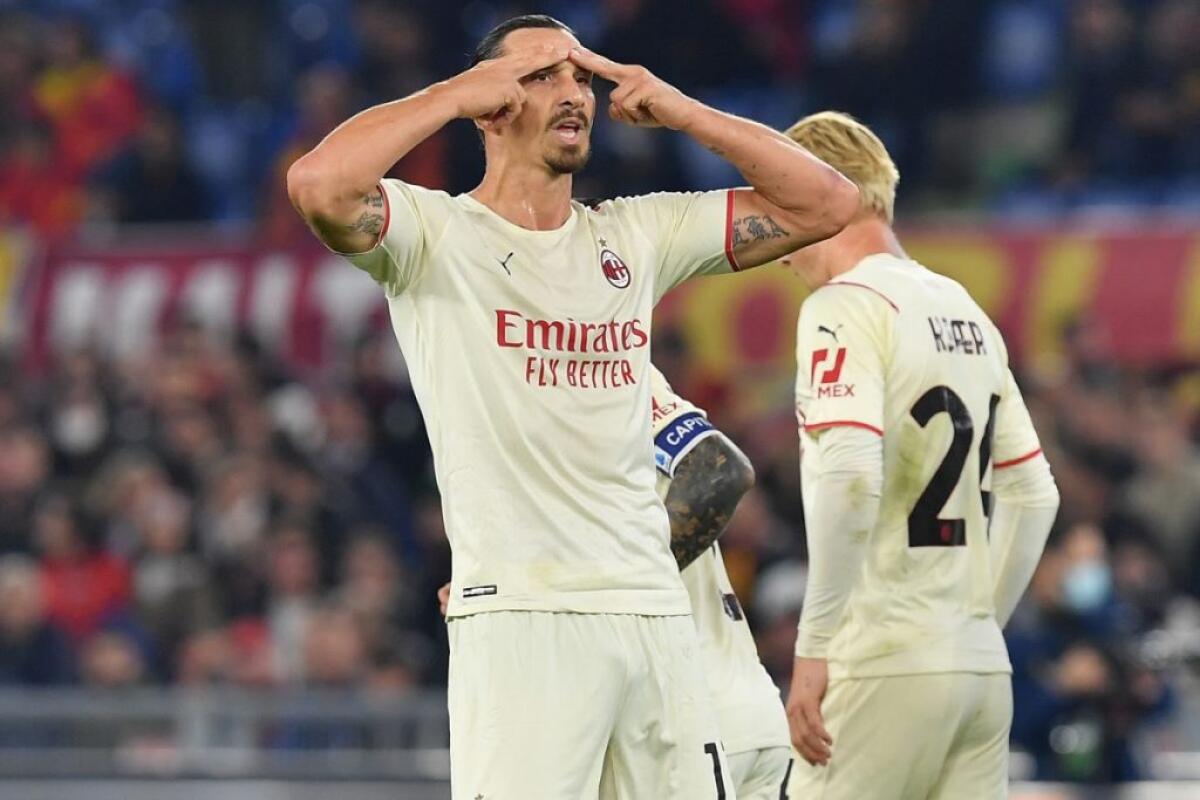 Il Milan espugna Roma con super Ibra, in testa col Napoli -