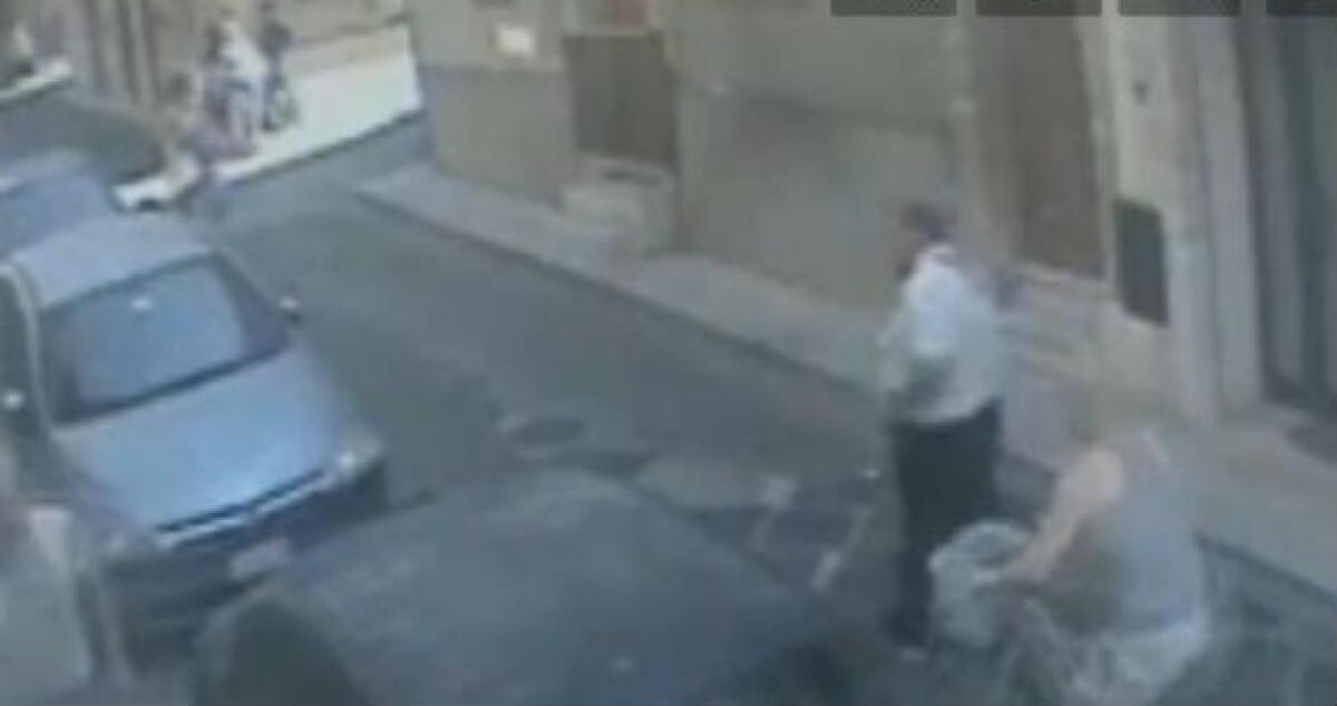Tre donne scippate in pochi giorni, giovane dal gup: sarà sottoposto a perizia - Immagini di repertorio