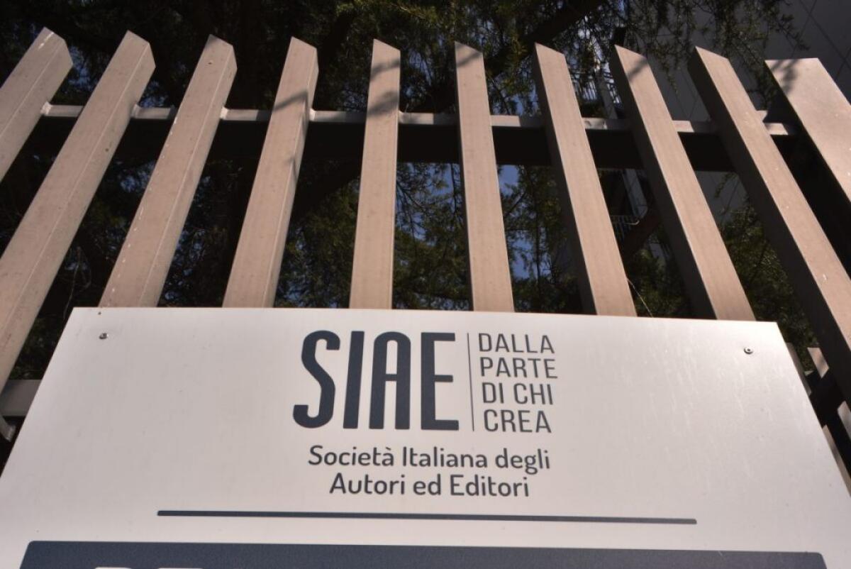 Attacco hacker alla Siae, rubati 60 gigabyte di dati sugli artisti - 