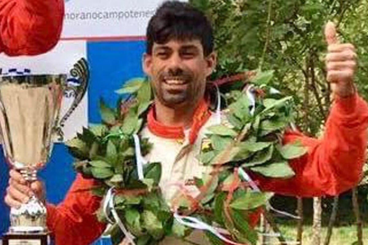 "Cronoscalata della Castellana", Domenico Budano vince il titolo Tivm nella "E1-1400" - Nella foto: Domenico Budano esulta per la vittoria della finale del Tivm.