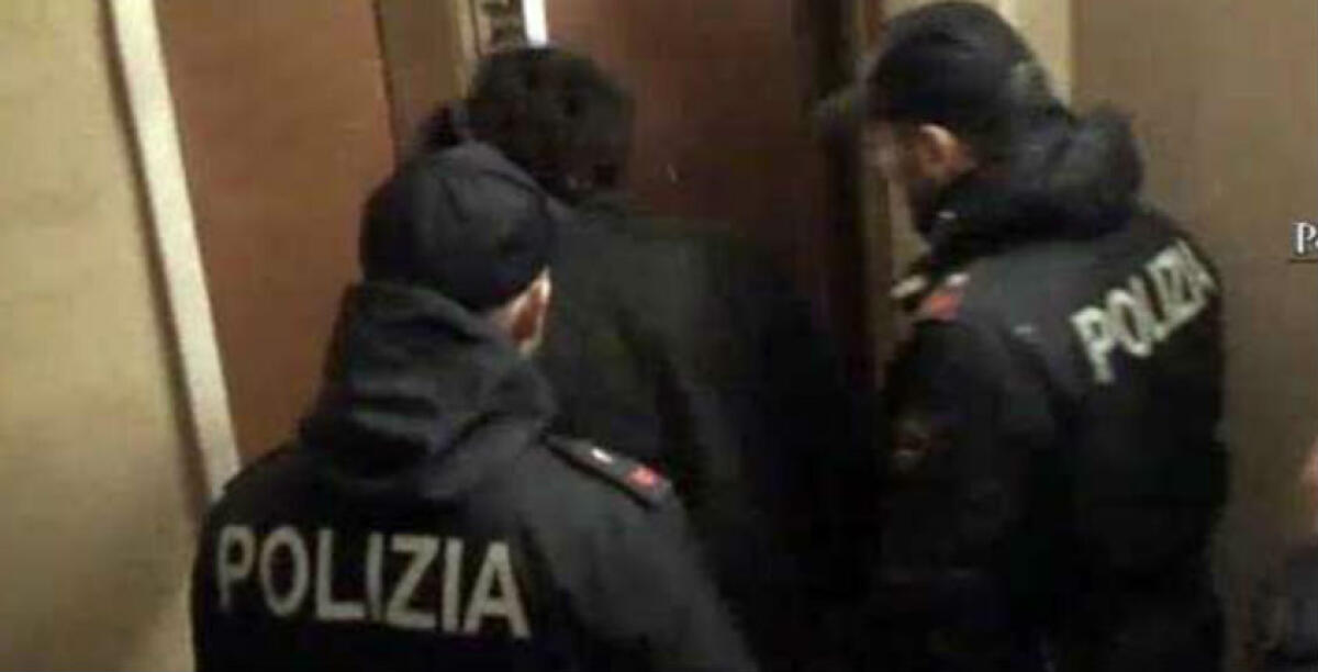 Una pistola nella sua abitazione, "era un modello d'epoca": anziano patteggia - 