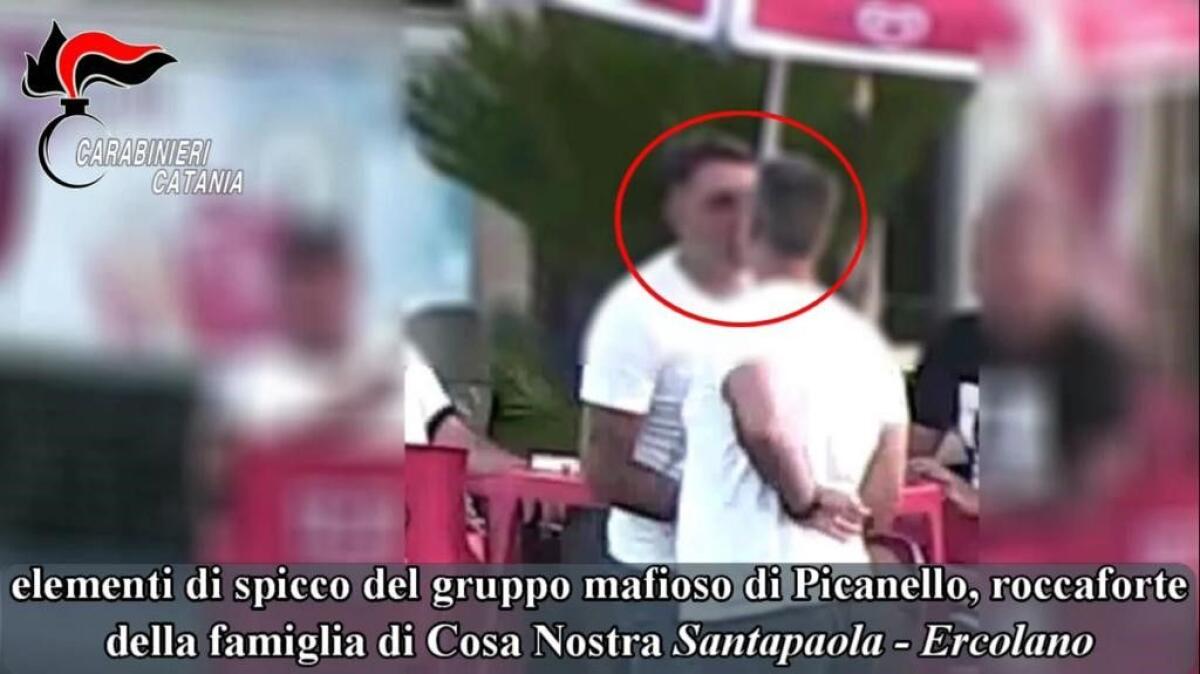 Mafia, 15 arresti contro storico clan di Catania - 