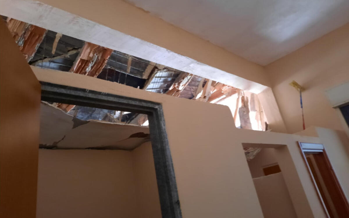 Scuole in emergenza, non solo la "Solito": con le piogge istituti allagati e cedimenti - La scorsa estate il crollo interno alla "Solito"