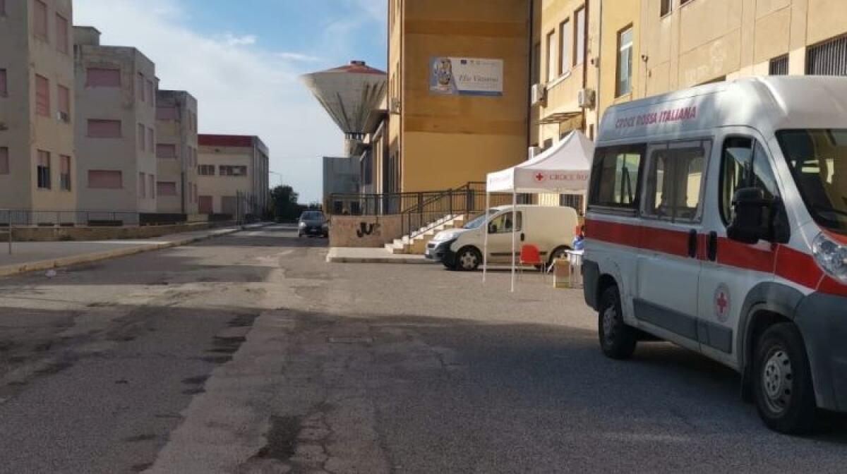 Tamponi per gli alunni di alcune classi dello scientifico, insegnante positiva al Covid - 