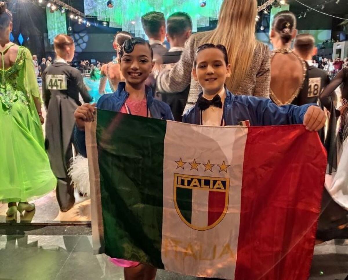 Nicole e Alessandro in cima al mondo, i ballerini "d'oro" conquistano i mondiali - Si sono imposti ai campionati mondiali