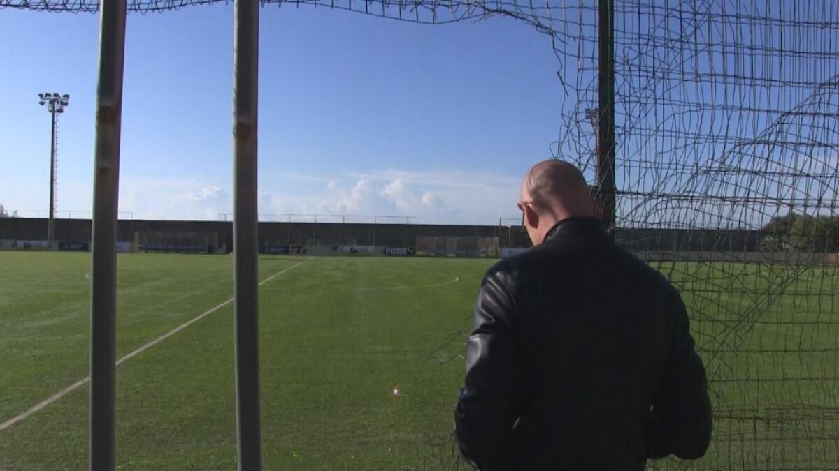 Violenti per noia, gara giovanile sospesa per lancio di pietre e petardi al Mattei - 