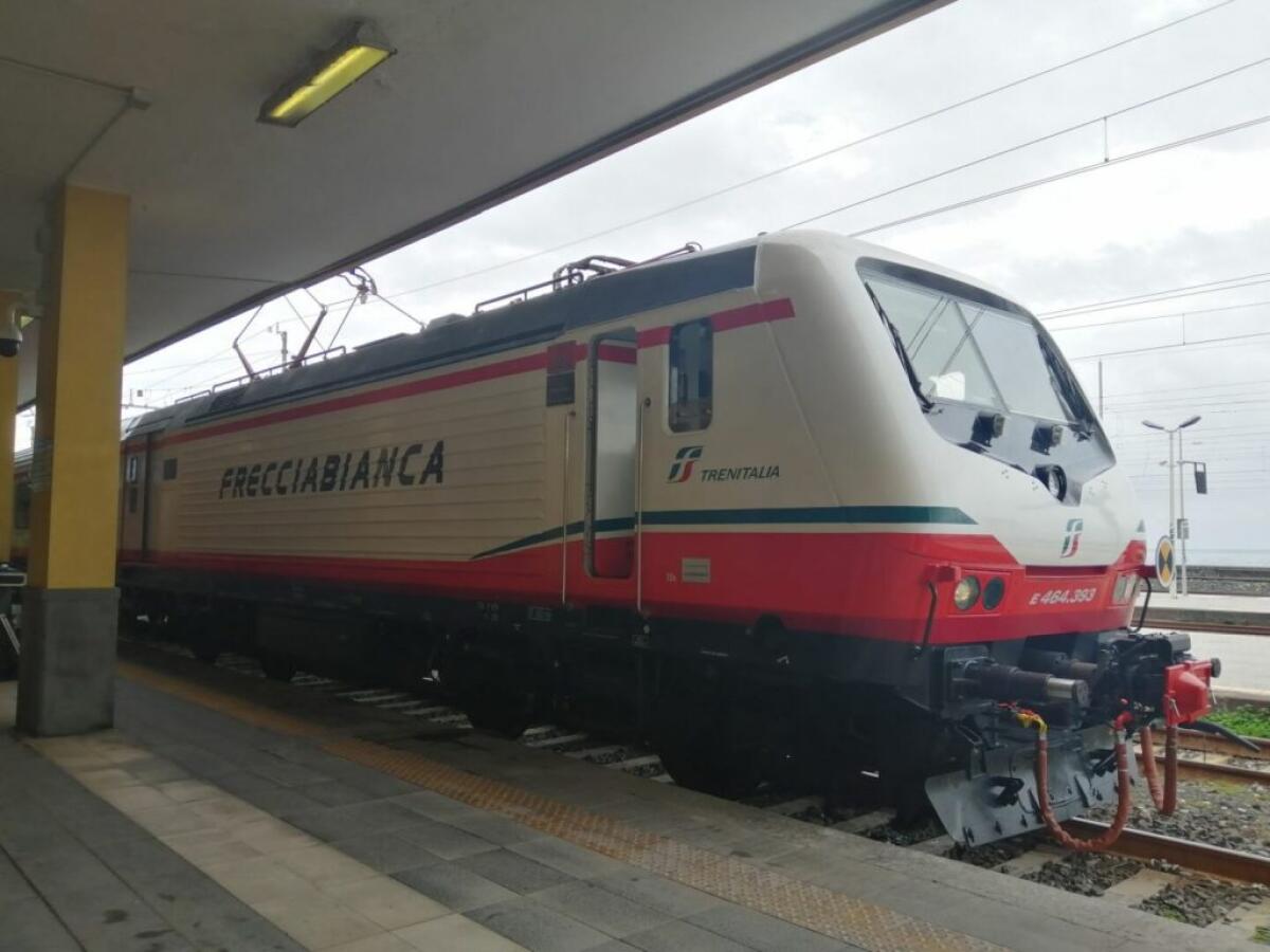 Domenica prima corsa del treno Frecciabianca in Sicilia - 