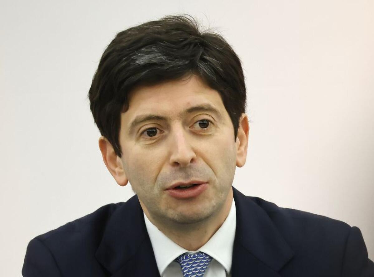 Vaccino, Speranza “Terza dose cruciale, possibile farla dopo 5 mesi” - 
