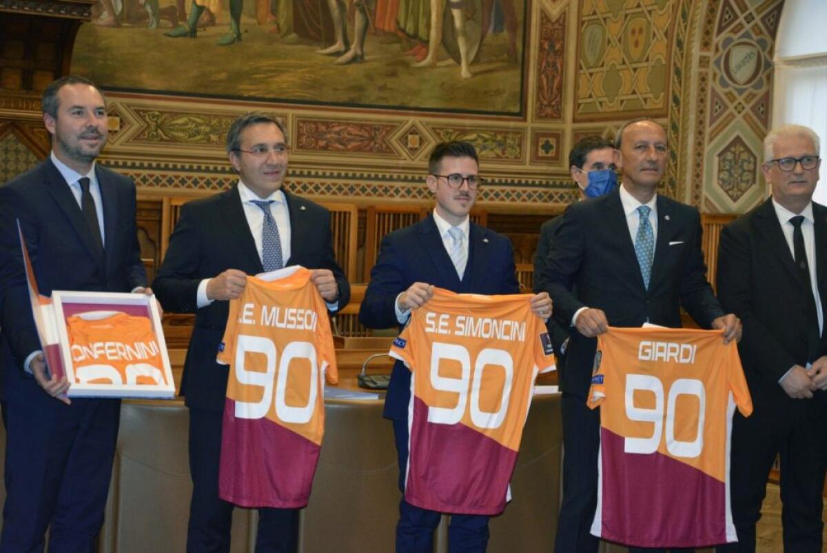 90 anni Federazione San Marino, maglia speciale con l’Inghilterra - 