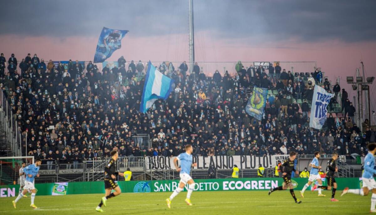 Pedro, Acerbi e Luis Alberto, la Lazio vince 3-1 a Venezia - 