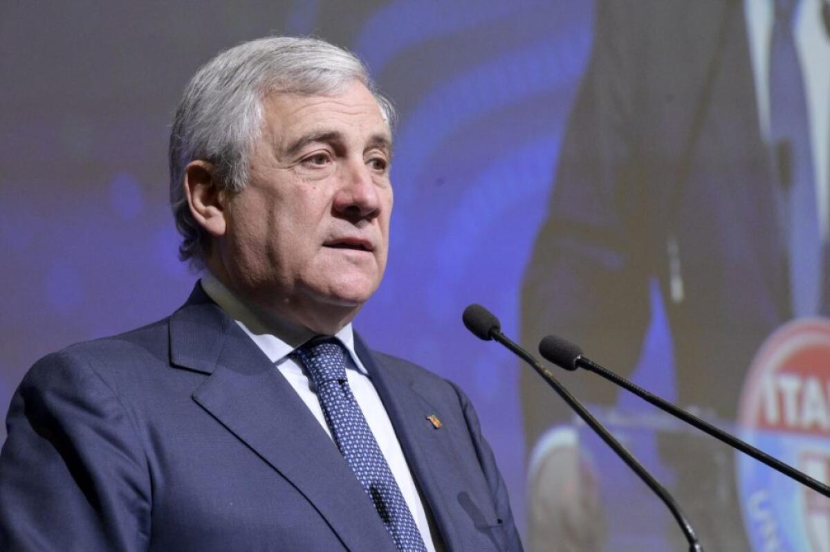 Governo, Tajani “Solo Draghi può tenerlo unito, si arrivi al 2023” - 
