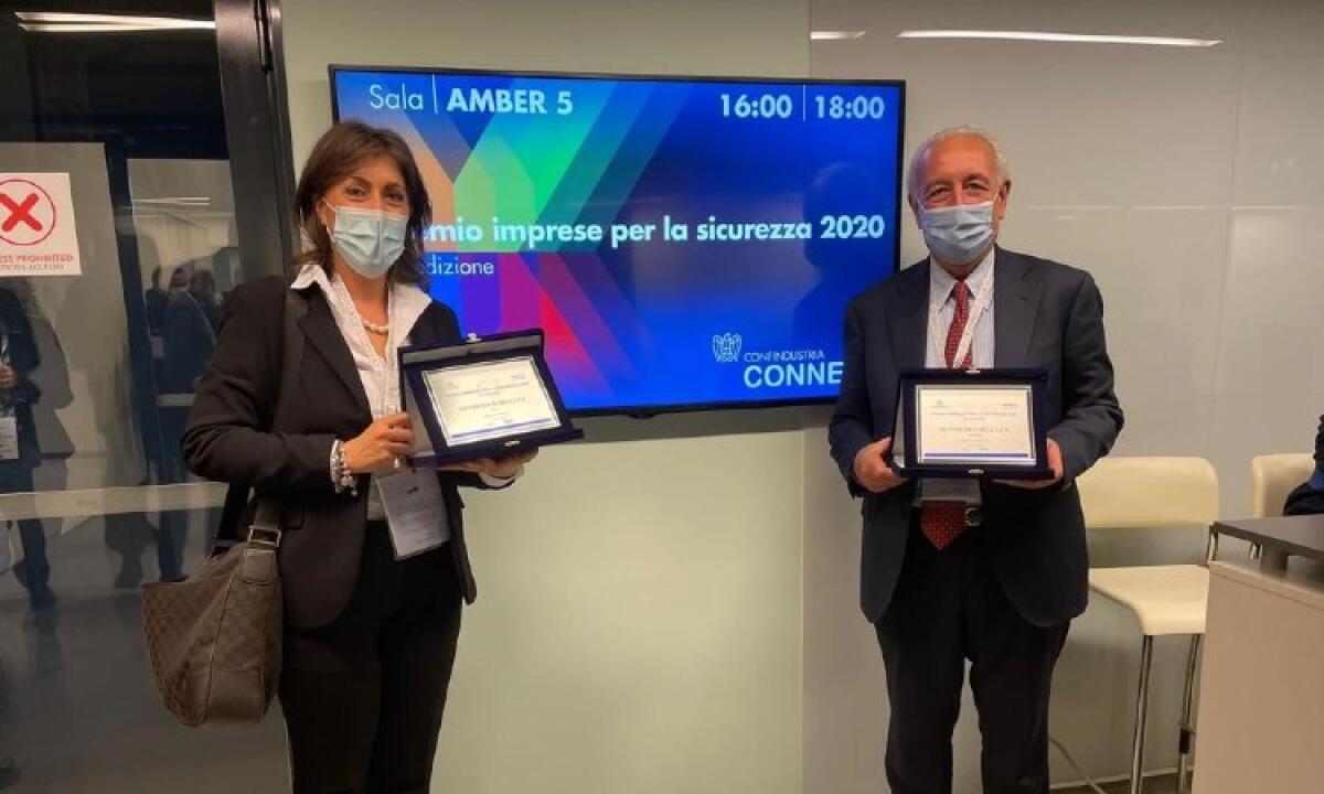 Primeggiano nella sicurezza sul lavoro, Inail e Confindustria premiano Raffineria e Meic - La premiazione