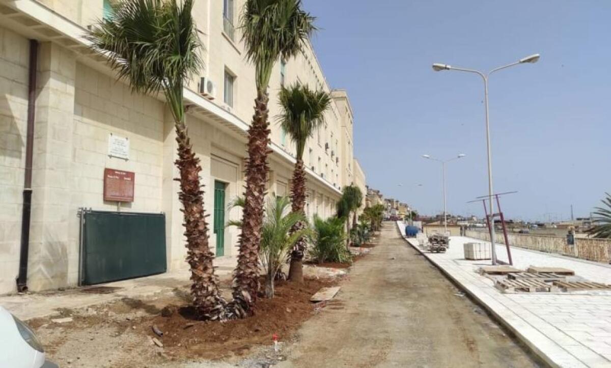 Alabiso, "viale Mediterraneo fermo e strade ex Asi dimenticate" - Il cantiere di viale Mediterraneo (immagini di repertorio)