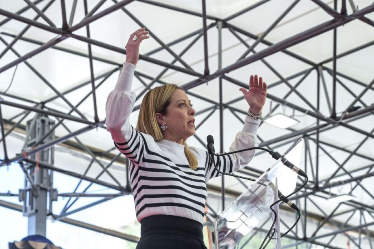 Quirinale, Meloni “Non so ancora se voterei Draghi, elezioni necessarie” - 